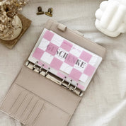 Dashboard I Titelblatt I Checkered A6 mit Spruch